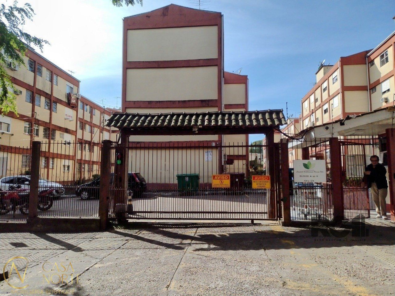 Apartamento à venda com 2 quartos, 48m², 1 vaga, Travessa no bairro Camaquã em Porto Alegre