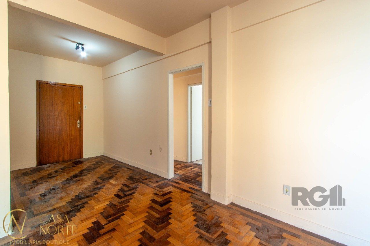 Apartamento à venda com 3 quartos, 95m², Avenida Venancio Aires no bairro Santana em Porto Alegre