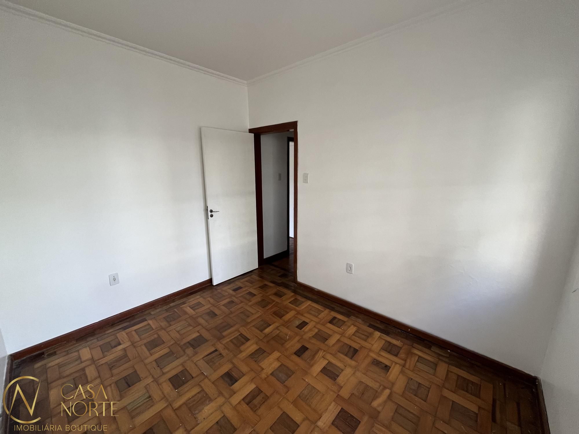 Apartamento à venda com 2 quartos, 58m², Rua Hugo Ribeiro no bairro Menino Deus em Porto Alegre