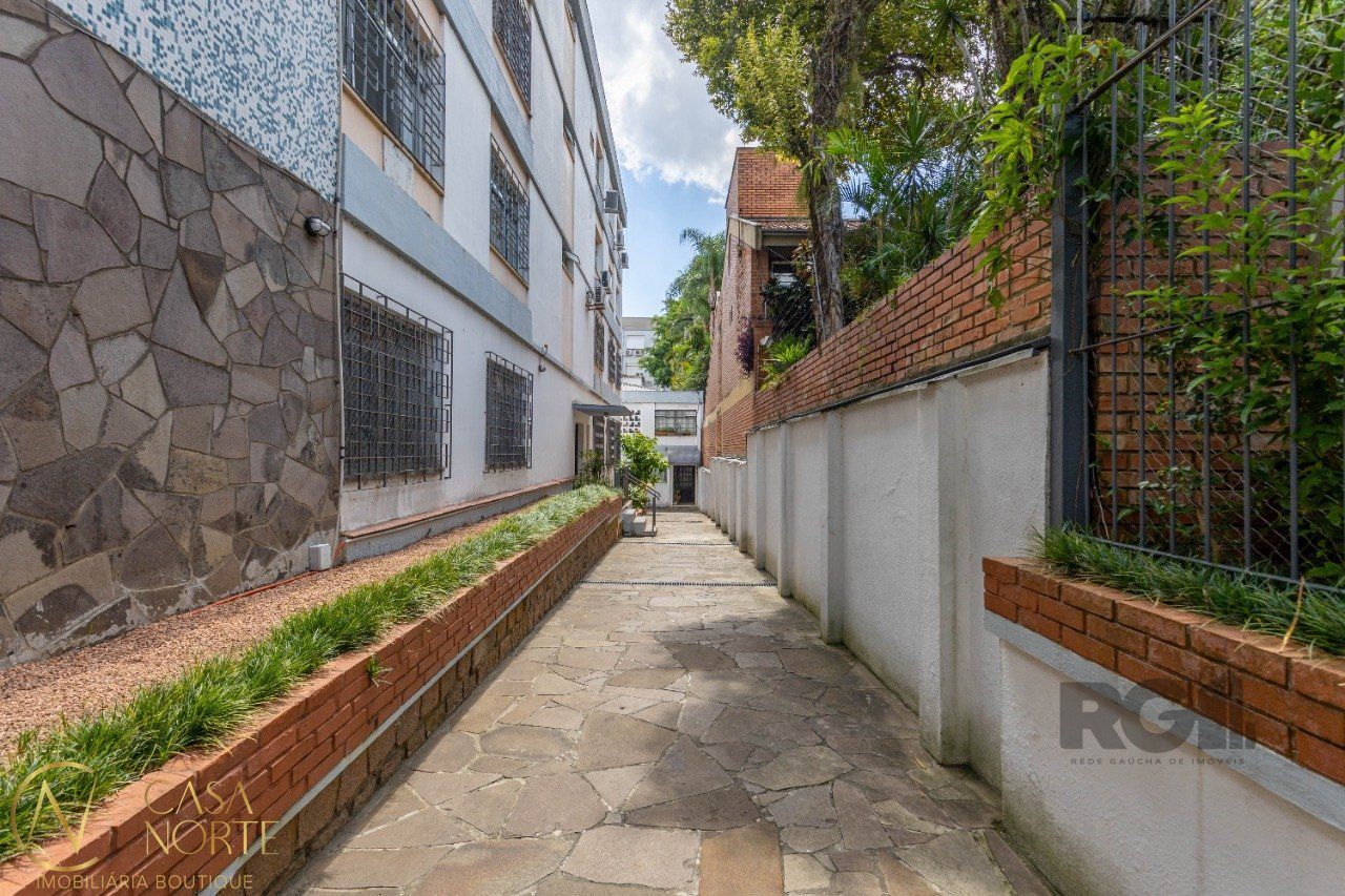 Apartamento à venda com 3 quartos, 86m², Rua Santa Cecilia no bairro Santa Cecília em Porto Alegre