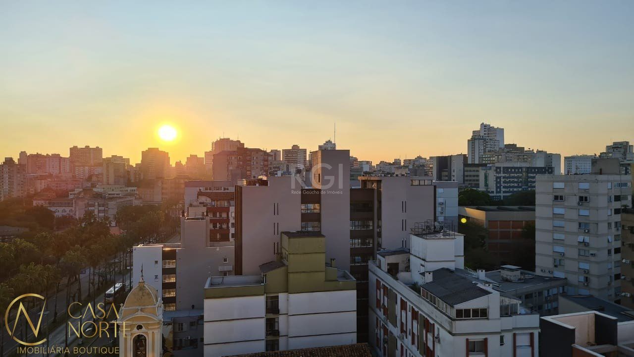 Apartamento à venda com 3 quartos, 80m², 1 suíte, Avenida Osvaldo Aranha no bairro Bom Fim em Porto Alegre