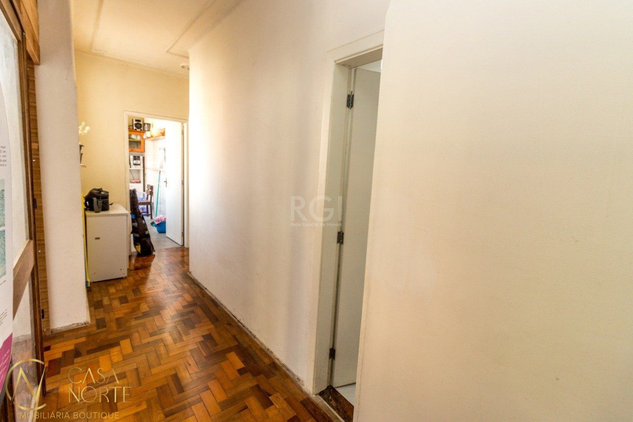 Apartamento à venda com 2 quartos, 61m², 1 vaga, Rua Vitor Hugo no bairro Petrópolis em Porto Alegre