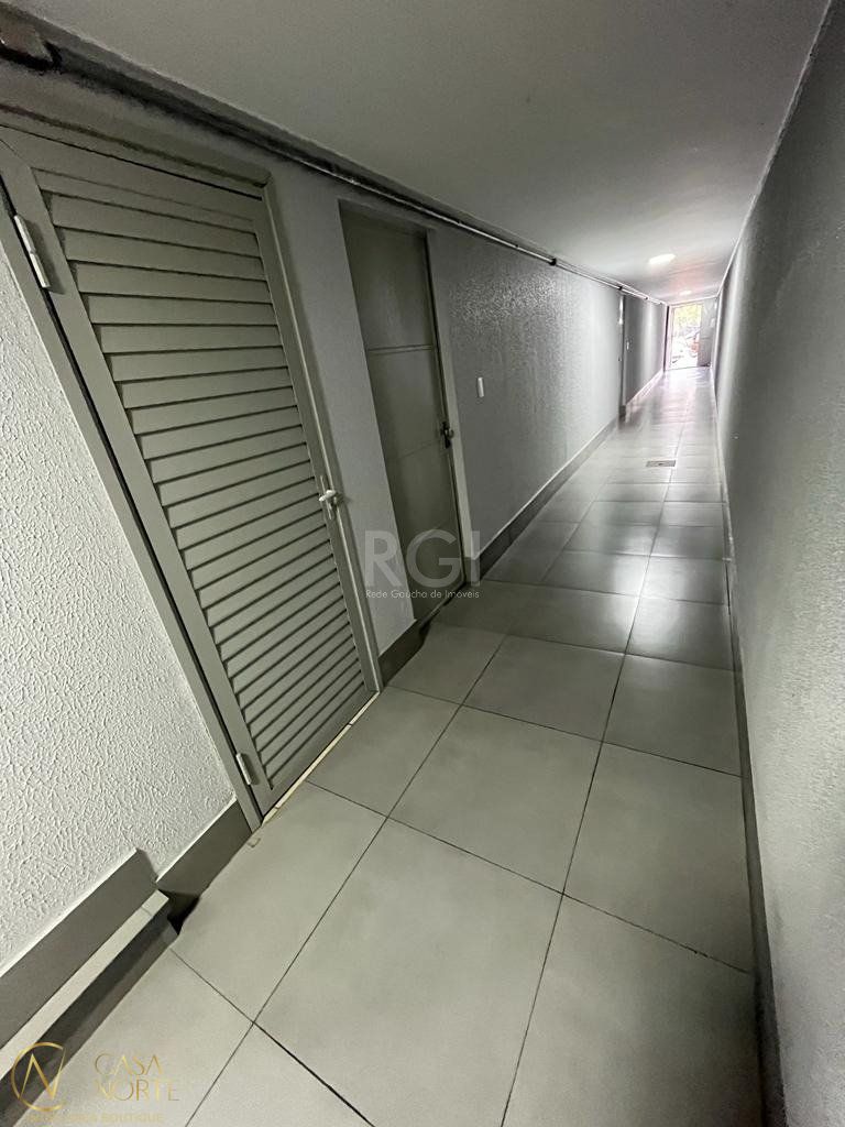 Sala Comercial à venda , 29m², Avenida Osvaldo Aranha no bairro Bom Fim em Porto Alegre