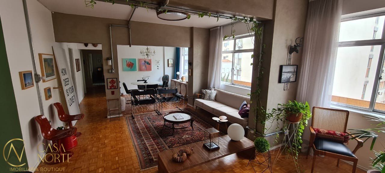 Apartamento à venda com 3 quartos, 160m², Rua Vigario José Inácio no bairro Centro Histórico em Porto Alegre