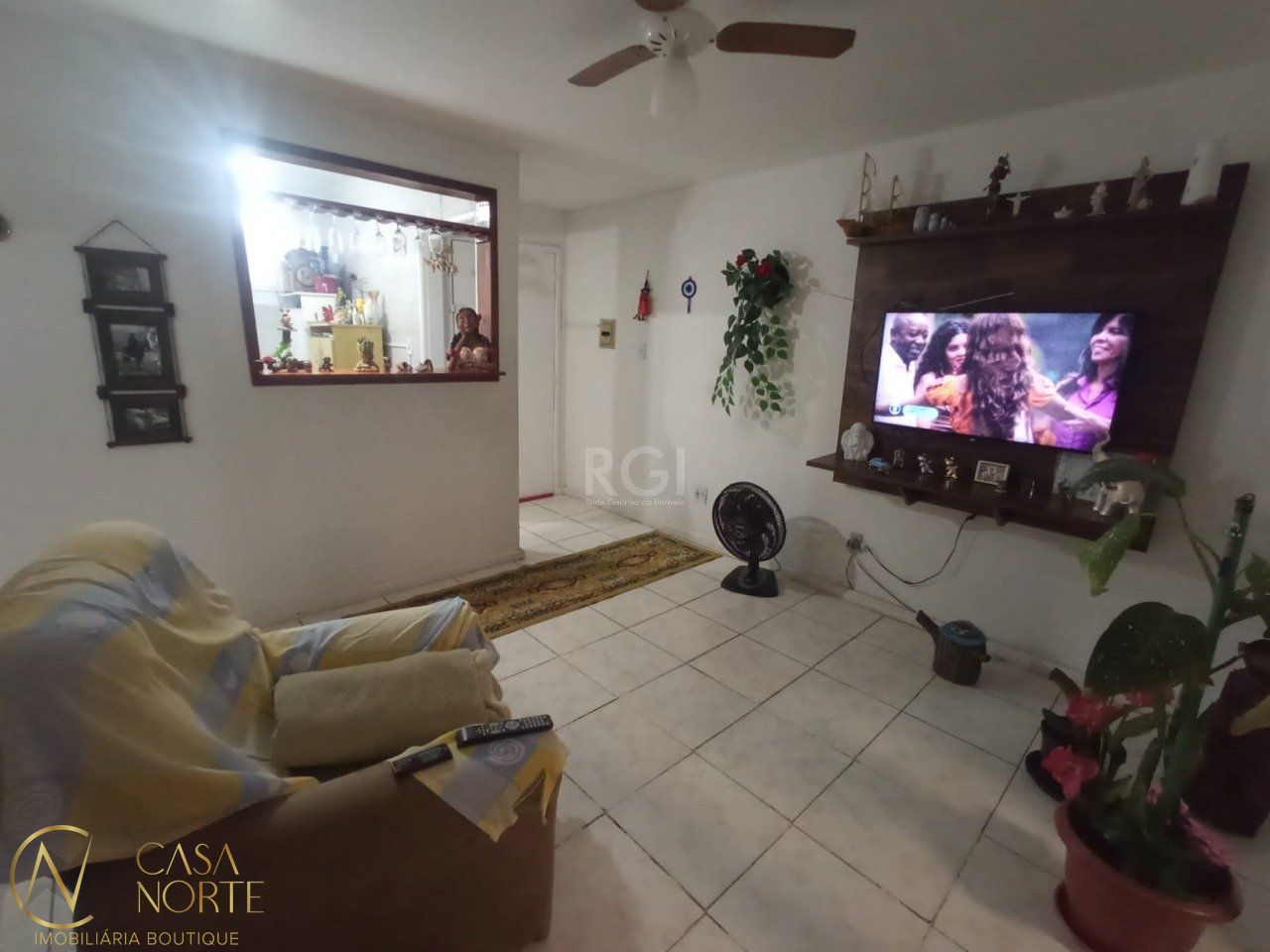 Apartamento à venda com 2 quartos, 49m², 1 vaga, Rua Carolina no bairro Restinga em Porto Alegre