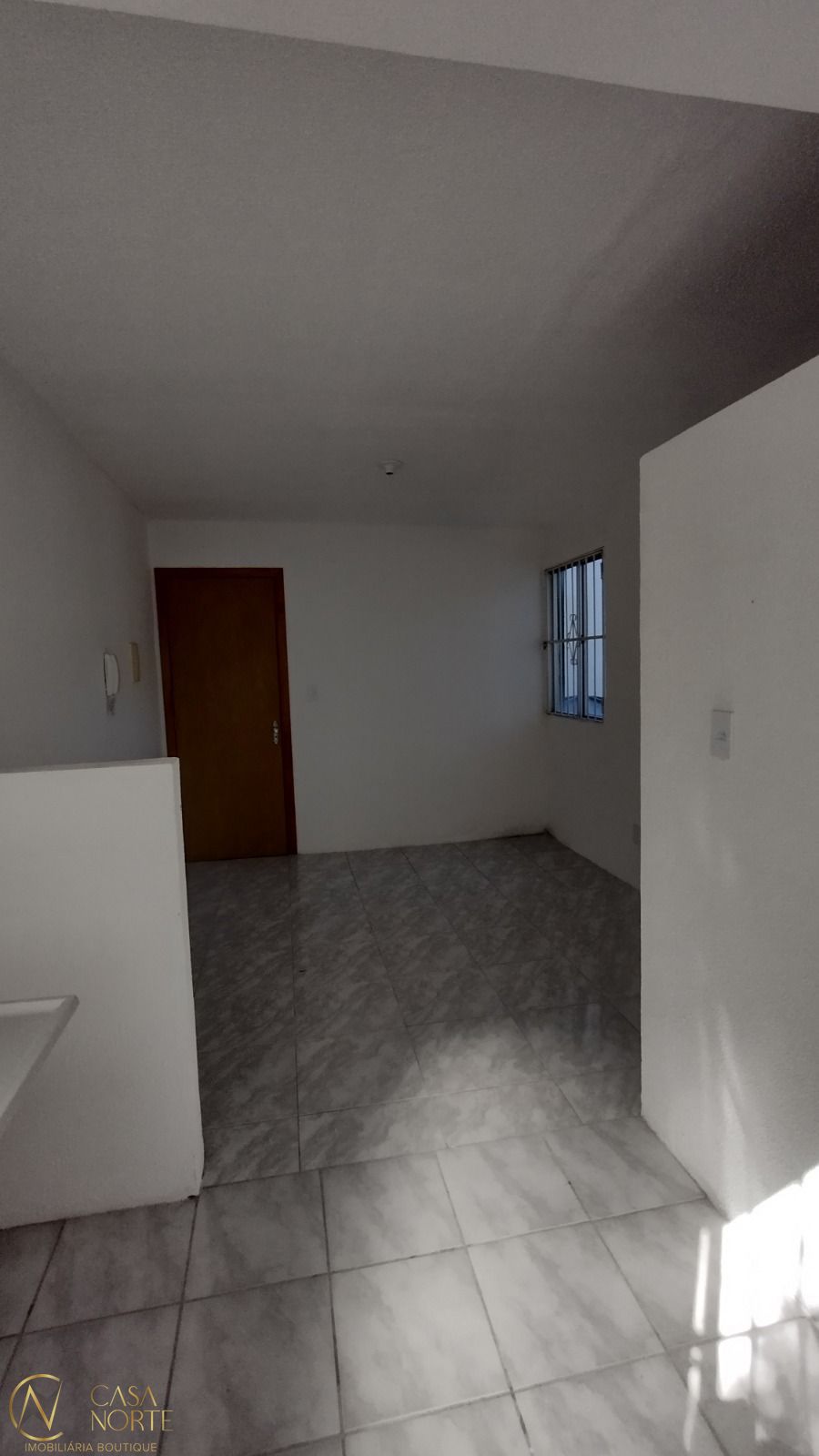 Apartamento à venda com 2 quartos, 38m², 1 vaga, Rua Capitão Pedroso no bairro Restinga em Porto Alegre