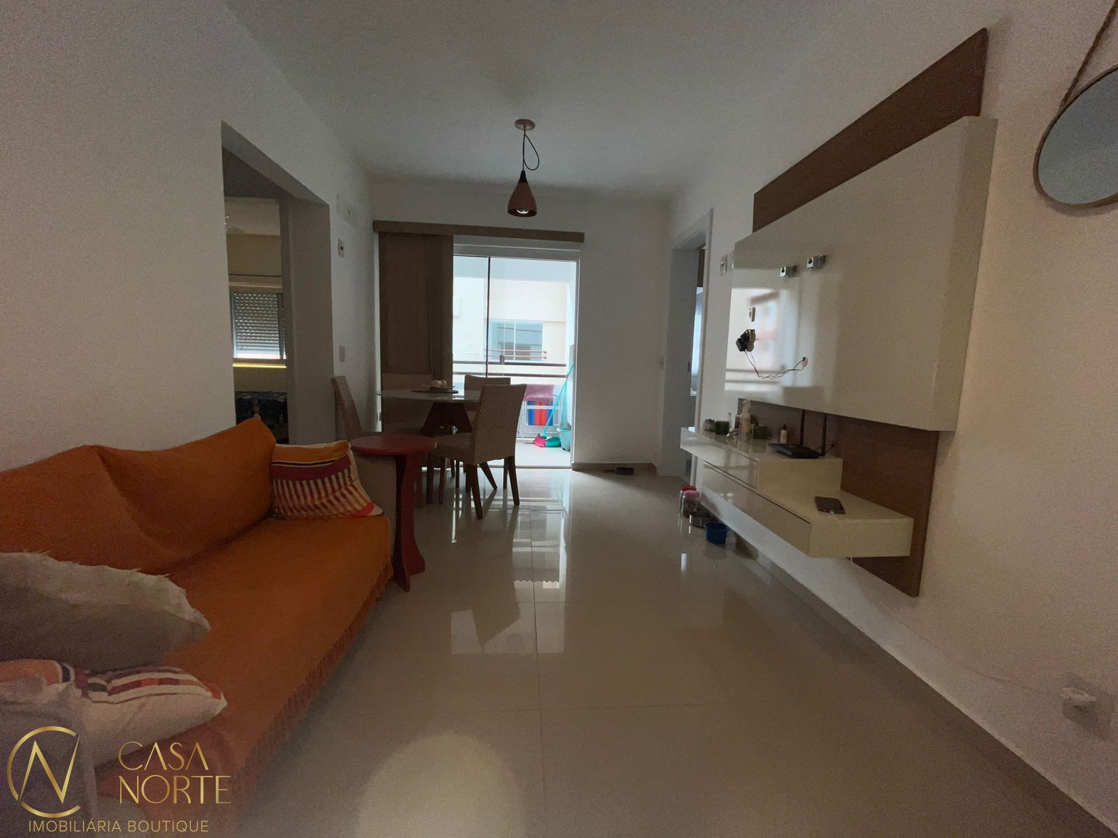 Apartamento à venda com 2 quartos, 57m², 1 vaga, Rua Doutor Aldo Wildt no bairro Cavalhada em Porto Alegre