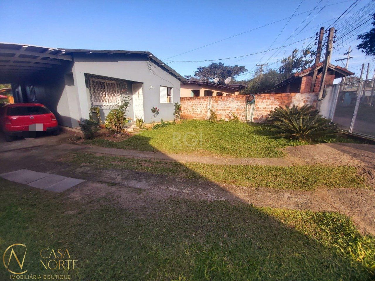 Casa à venda com 5 quartos, 72m², 3 vagas, Rua Mauro Vieira no bairro Lami em Porto Alegre