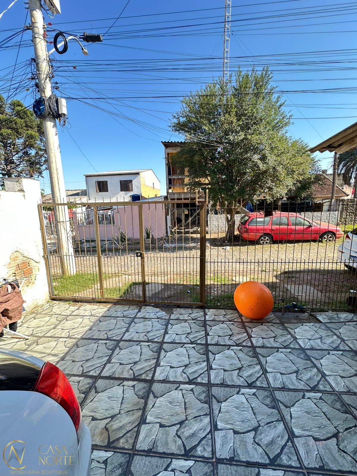 Casa à venda com 5 quartos, 160m², 1 suíte, 2 vagas, Acesso C no bairro Restinga em Porto Alegre