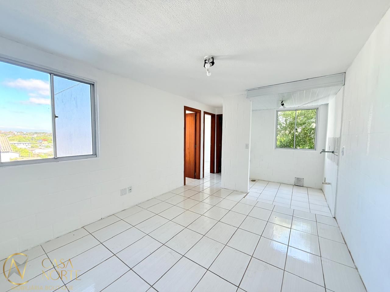 Apartamento à venda com 2 quartos, 38m², 1 vaga, Estrada Cristiano Kraemer no bairro Vila Nova em Porto Alegre