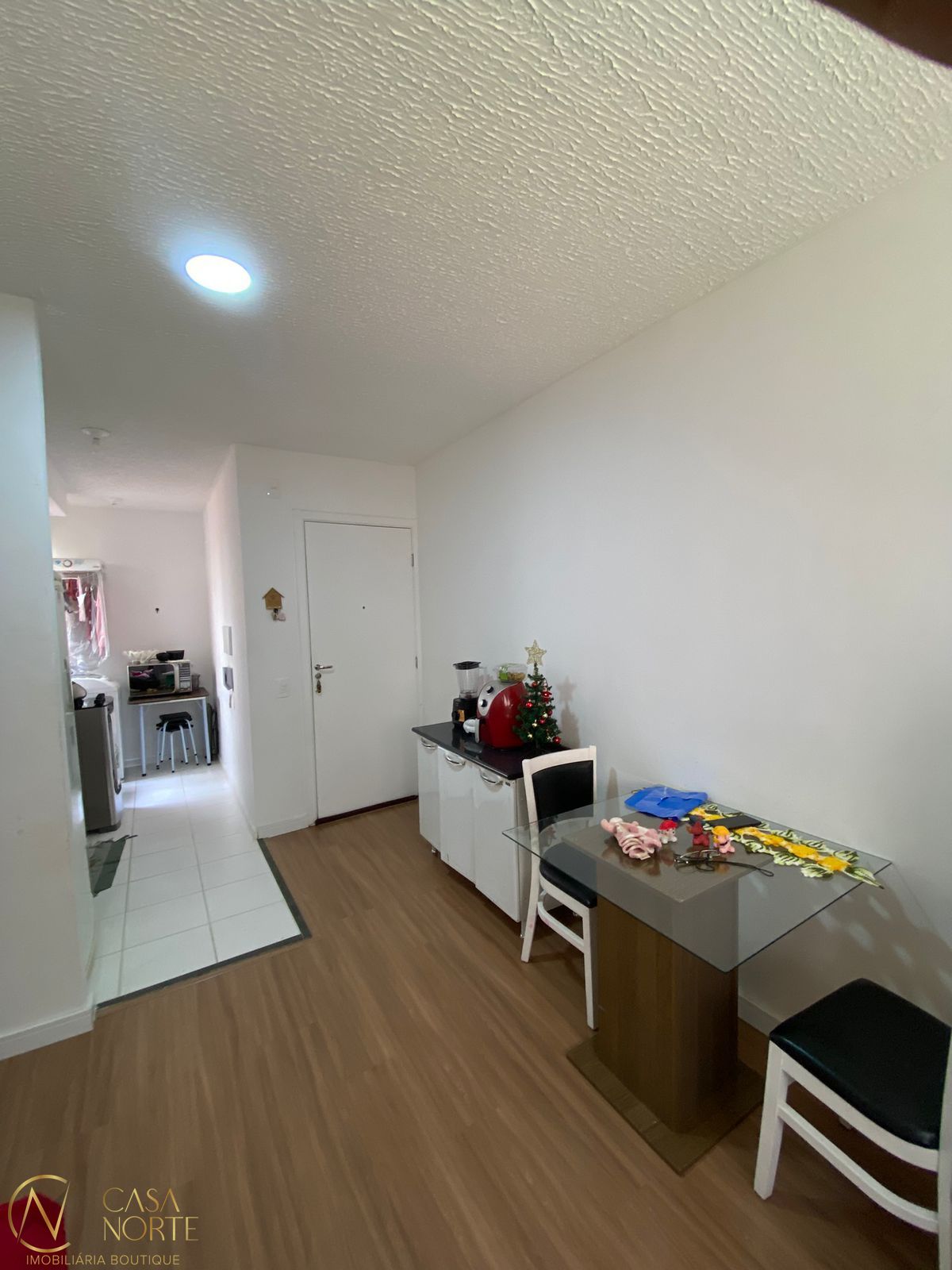 Apartamento à venda com 2 quartos, 41m², 1 vaga, Rua Inocêncio de Oliveira Alves no bairro Rubem Berta em Porto Alegre
