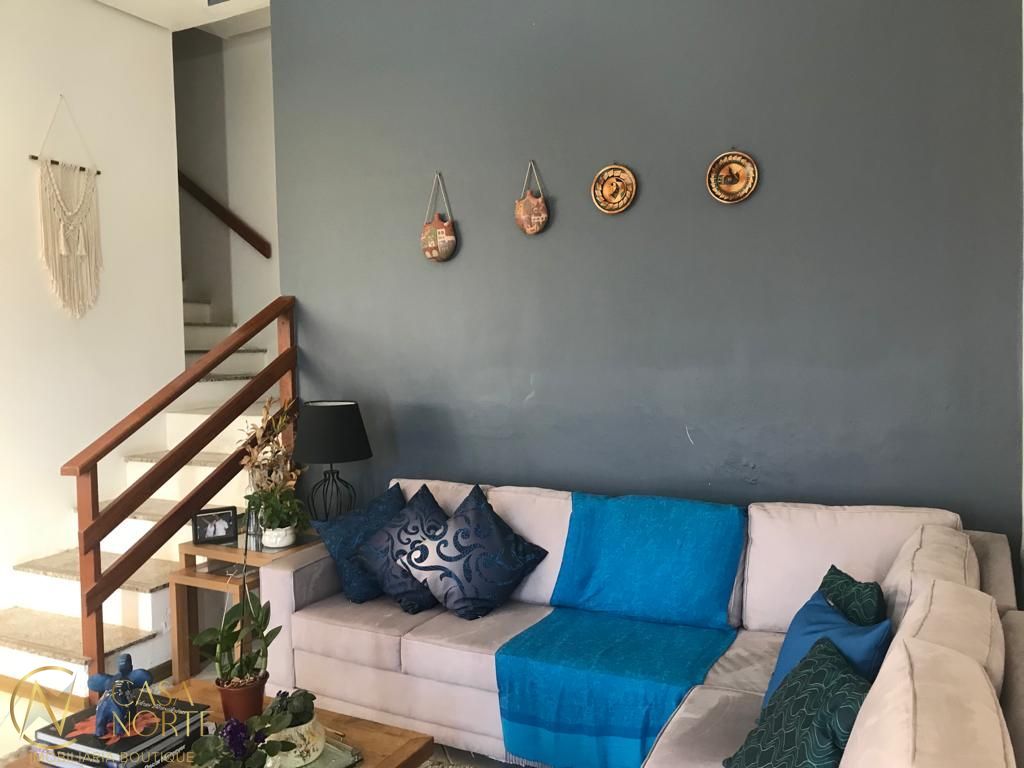 Casa à venda com 3 quartos, 300m², 1 suíte, 4 vagas, Rua Jair de Moura Calixto no bairro Ipanema em Porto Alegre