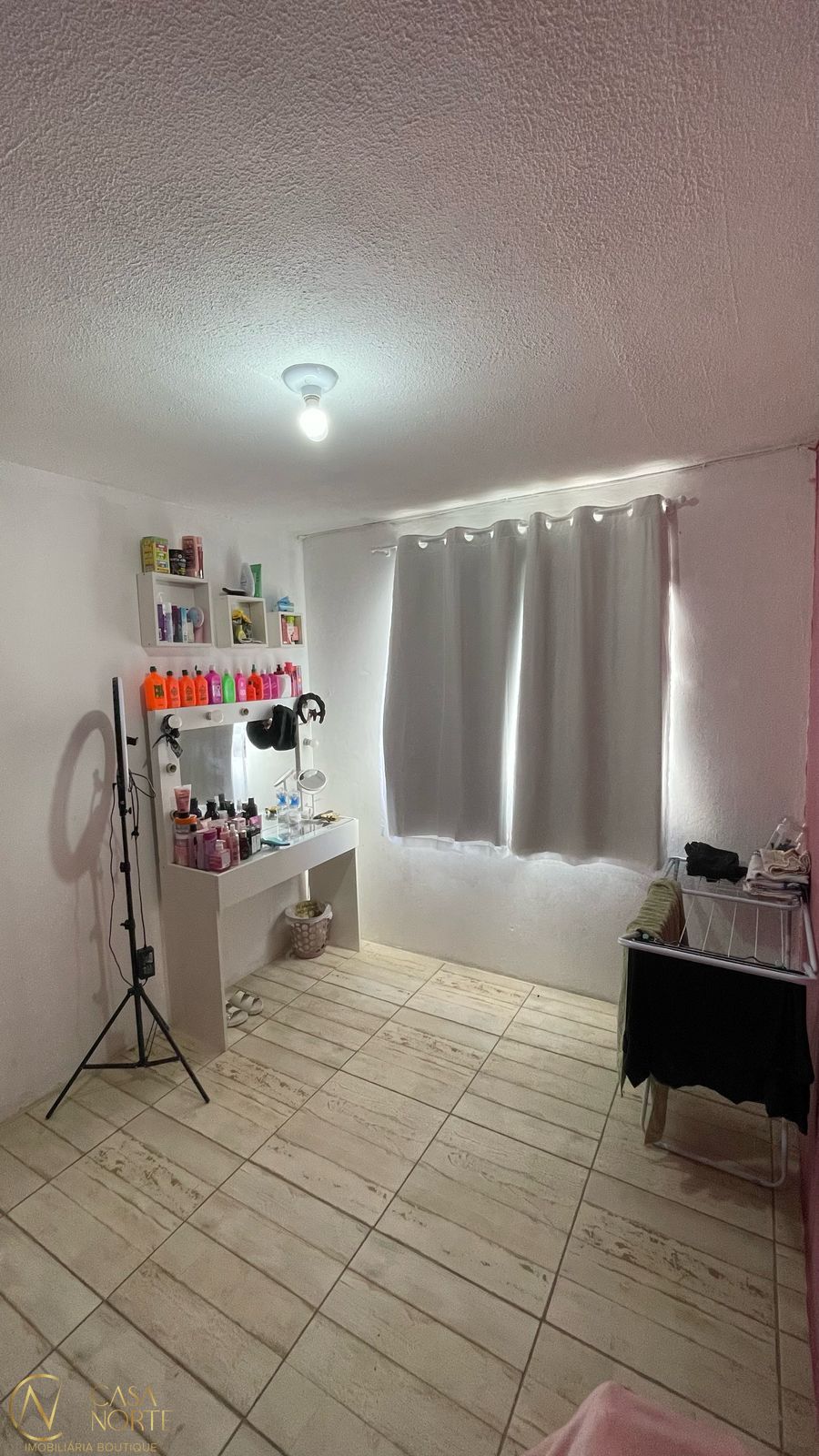 Apartamento à venda com 2 quartos, 42m², 1 vaga, Estrada Barro Vermelho no bairro Restinga em Porto Alegre