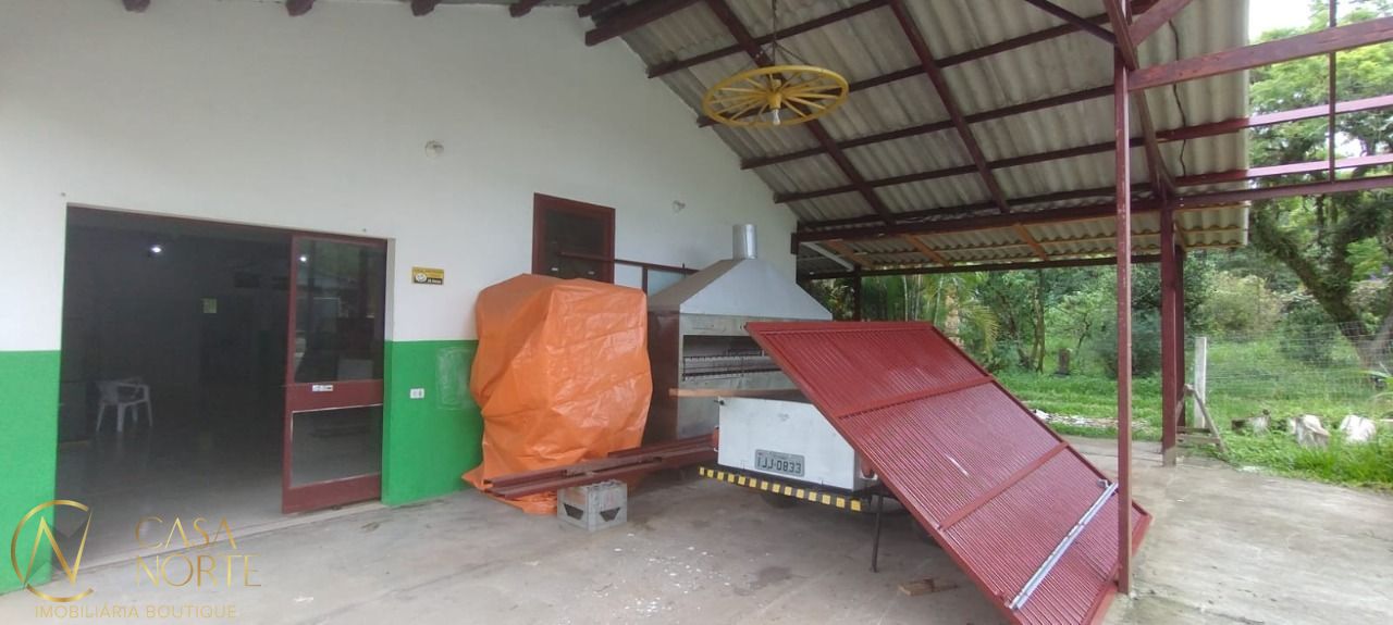 Pavilhão à venda  com 600m², 3 vagas, Rua Dona Mariana no bairro Restinga em Porto Alegre