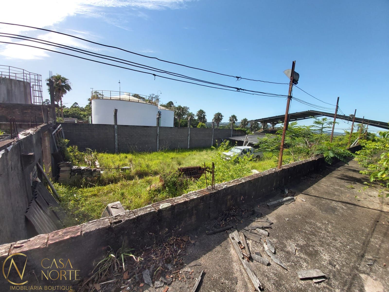 Terreno Comercial à venda  com 2616m², Estrada João de Oliveira Remião no bairro Lomba do Pinheiro em Porto Alegre