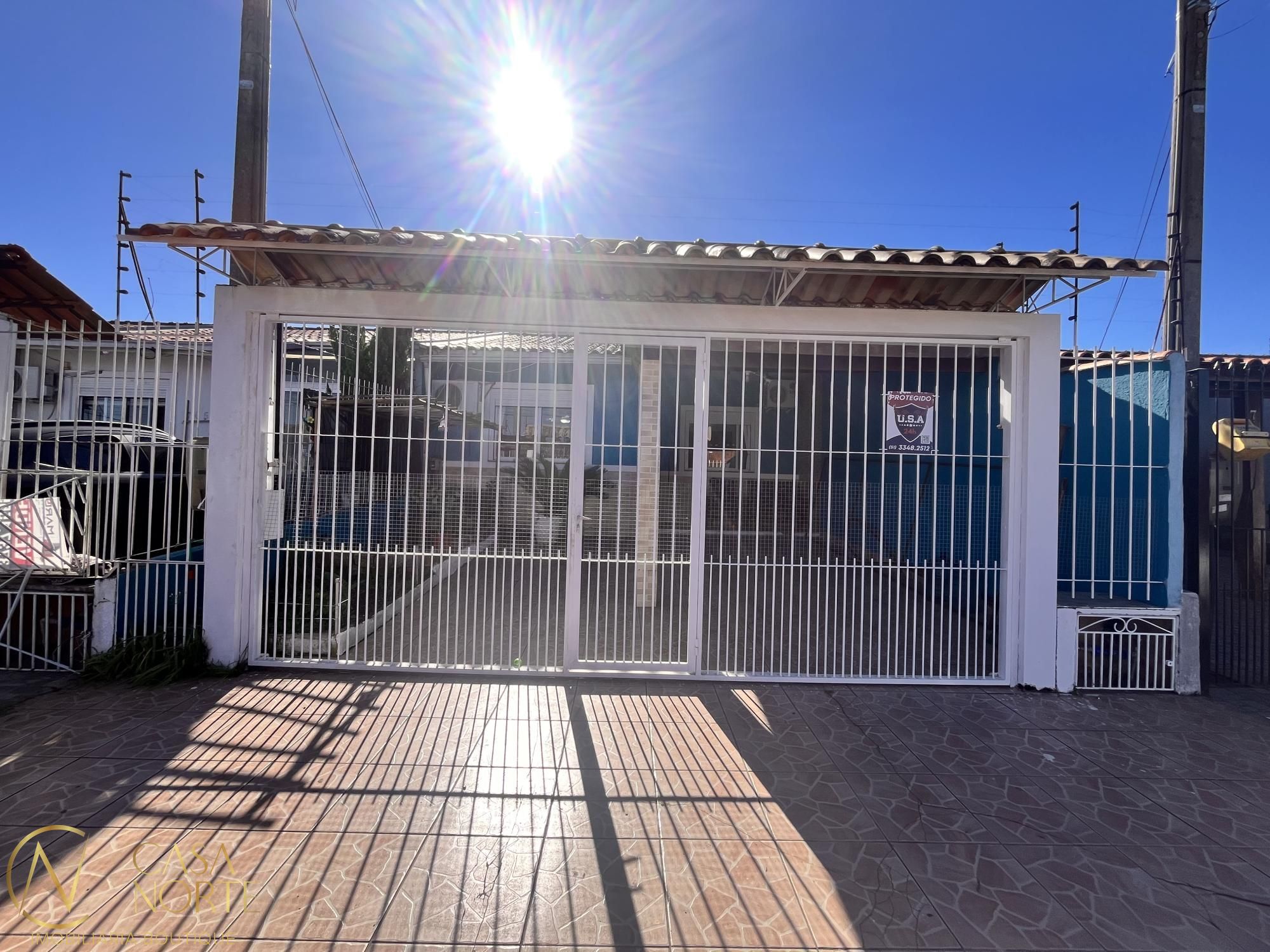 Casa à venda com 3 quartos, 52m², 2 vagas, Rua José Celestino da Silva no bairro Hípica em Porto Alegre
