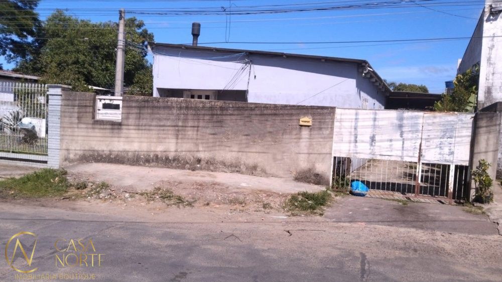 Casa à venda com 6 quartos, 310m², 3 vagas, Rua Dona Madalena no bairro Restinga em Porto Alegre