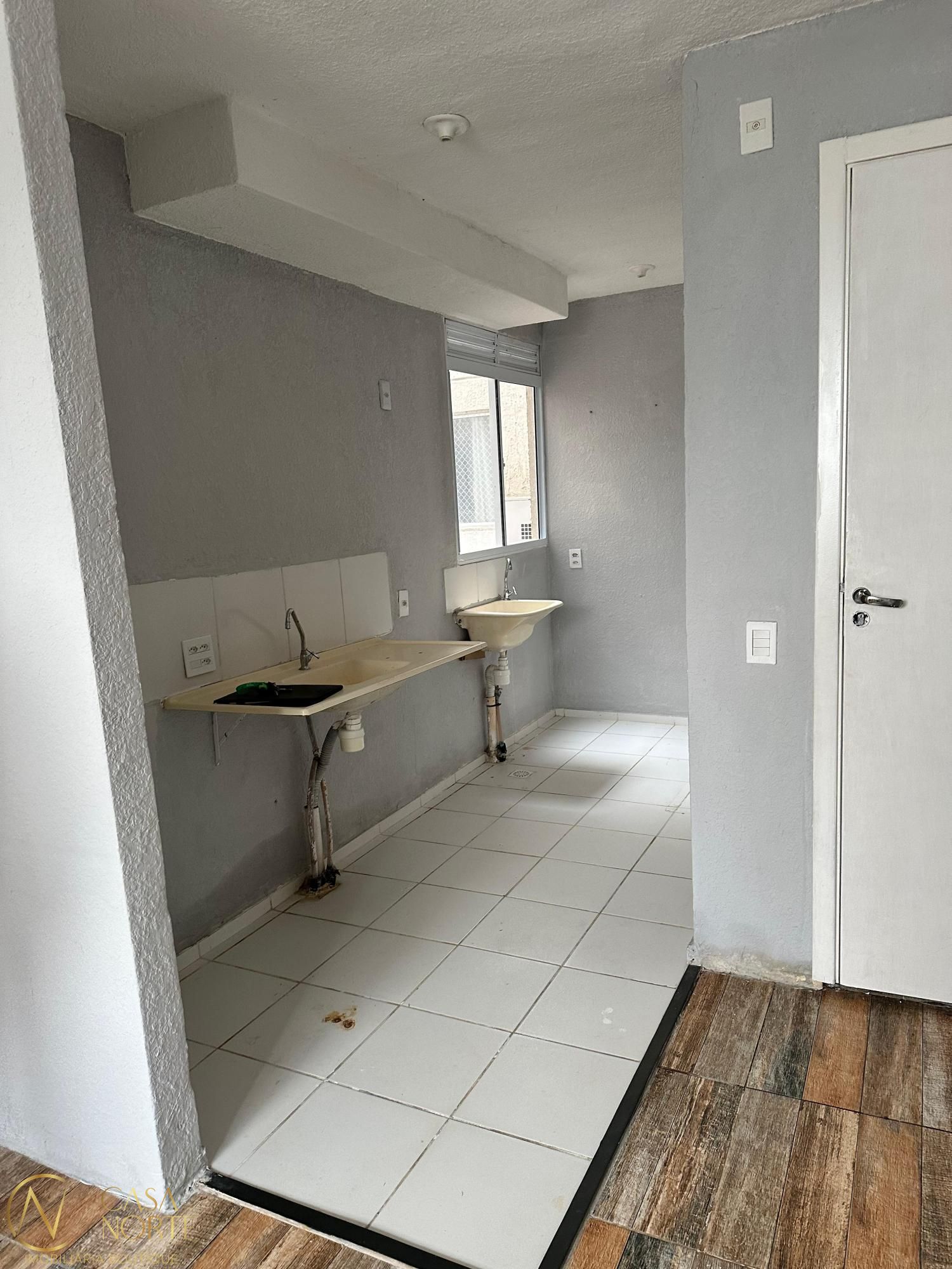 Apartamento à venda com 2 quartos, 40m², 1 vaga, Rua José Iuchno no bairro Hípica em Porto Alegre