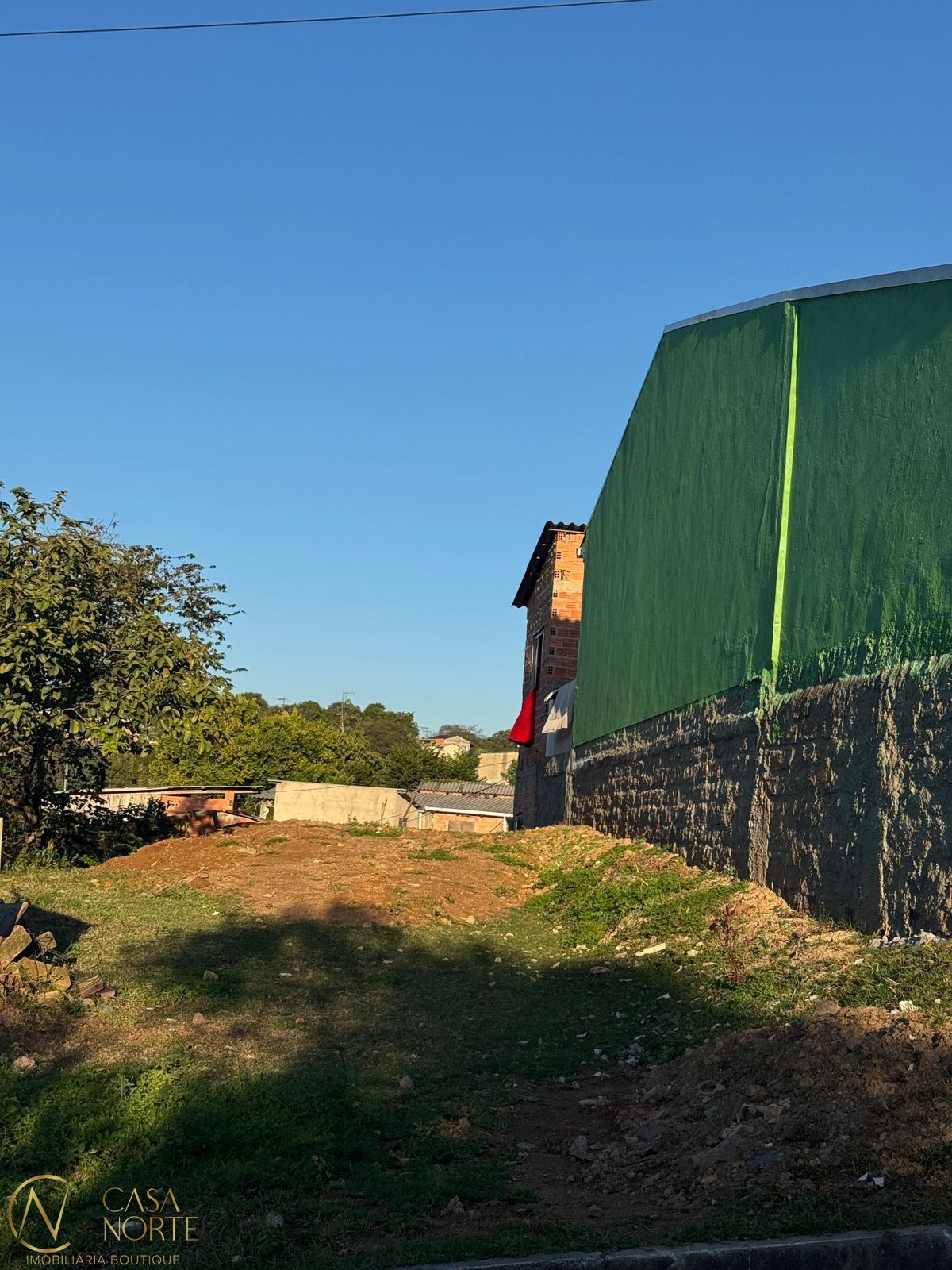 Terreno à venda  com 164m², Rua Três Mil Setecentos e Setenta e Oito no bairro Lomba do Pinheiro em Porto Alegre