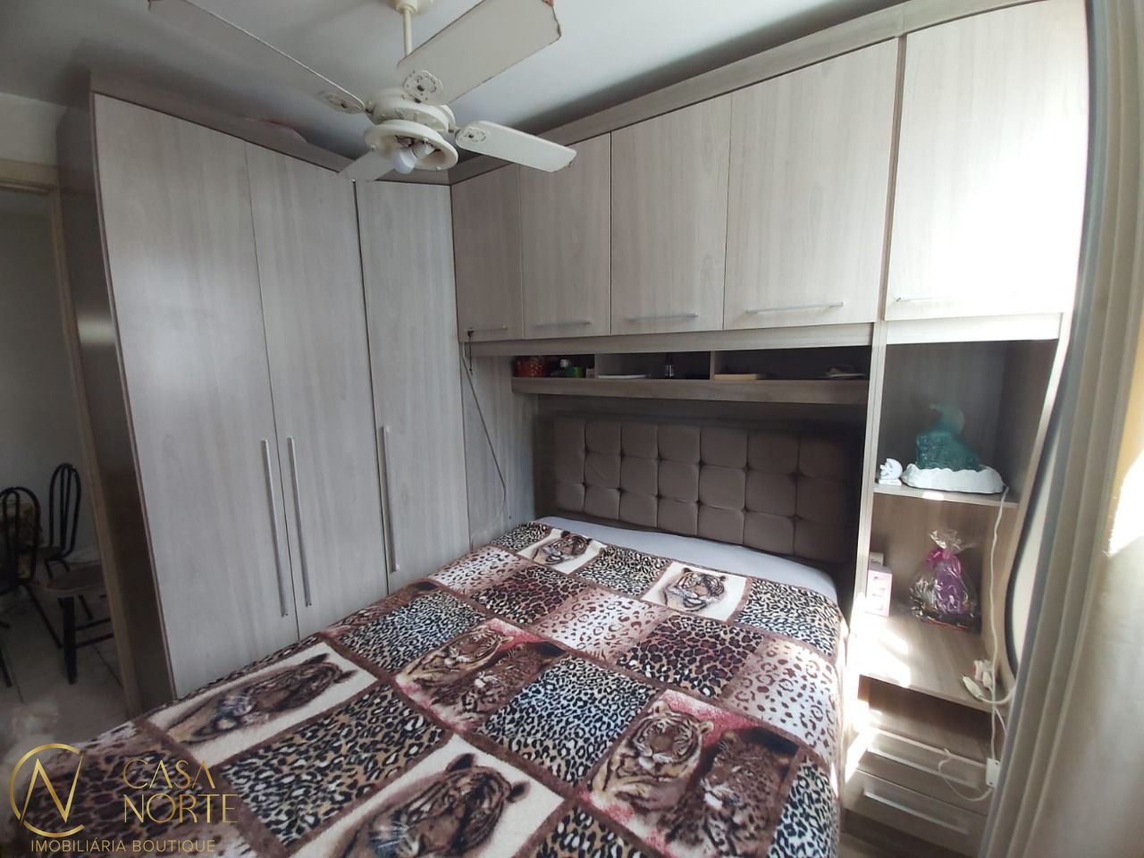 Apartamento à venda com 2 quartos, 42m², 1 vaga, Rua José Barcellos Garcia no bairro Rubem Berta em Porto Alegre