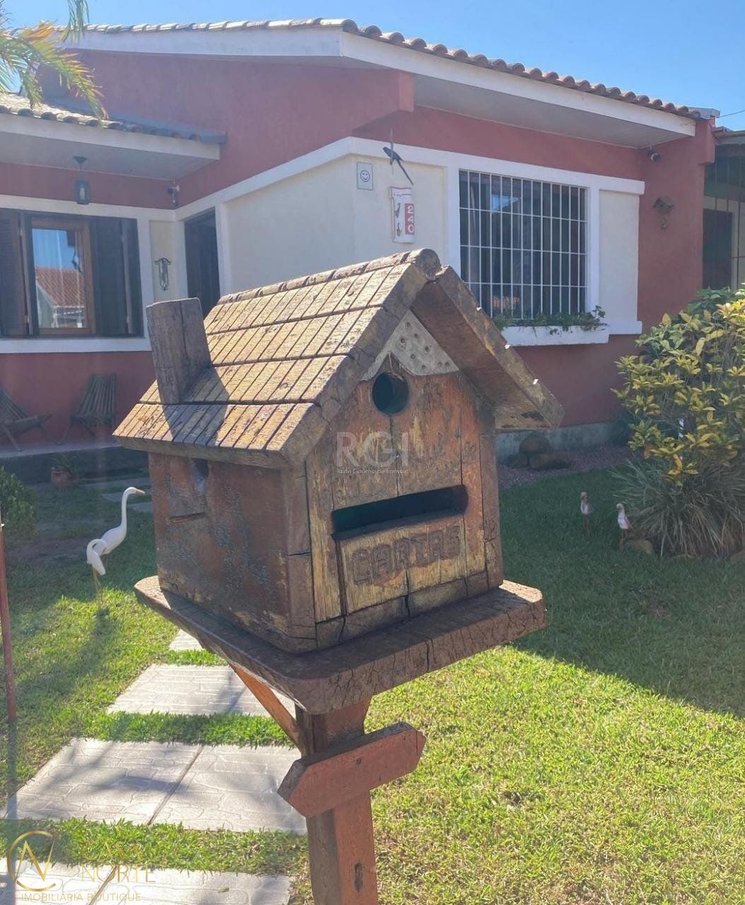 Casa à venda com 3 quartos, 60m², 2 vagas, Rua Pedro Faria no bairro Hípica em Porto Alegre