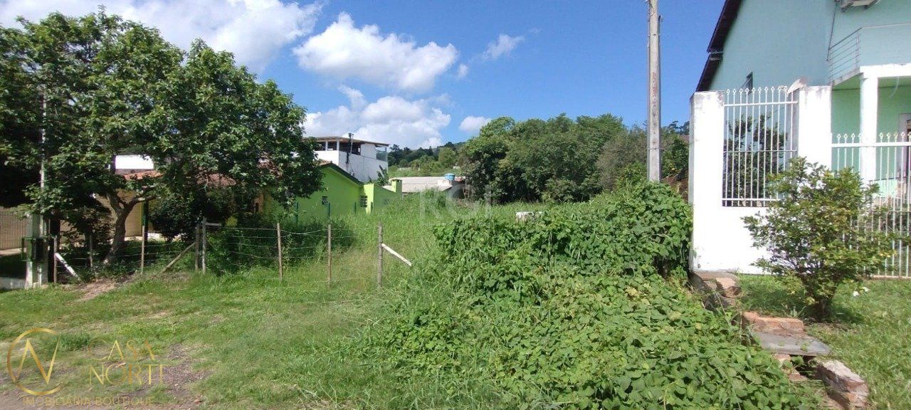 Terreno à venda  com 640m², Beco do Paladino no bairro Campo Novo em Porto Alegre