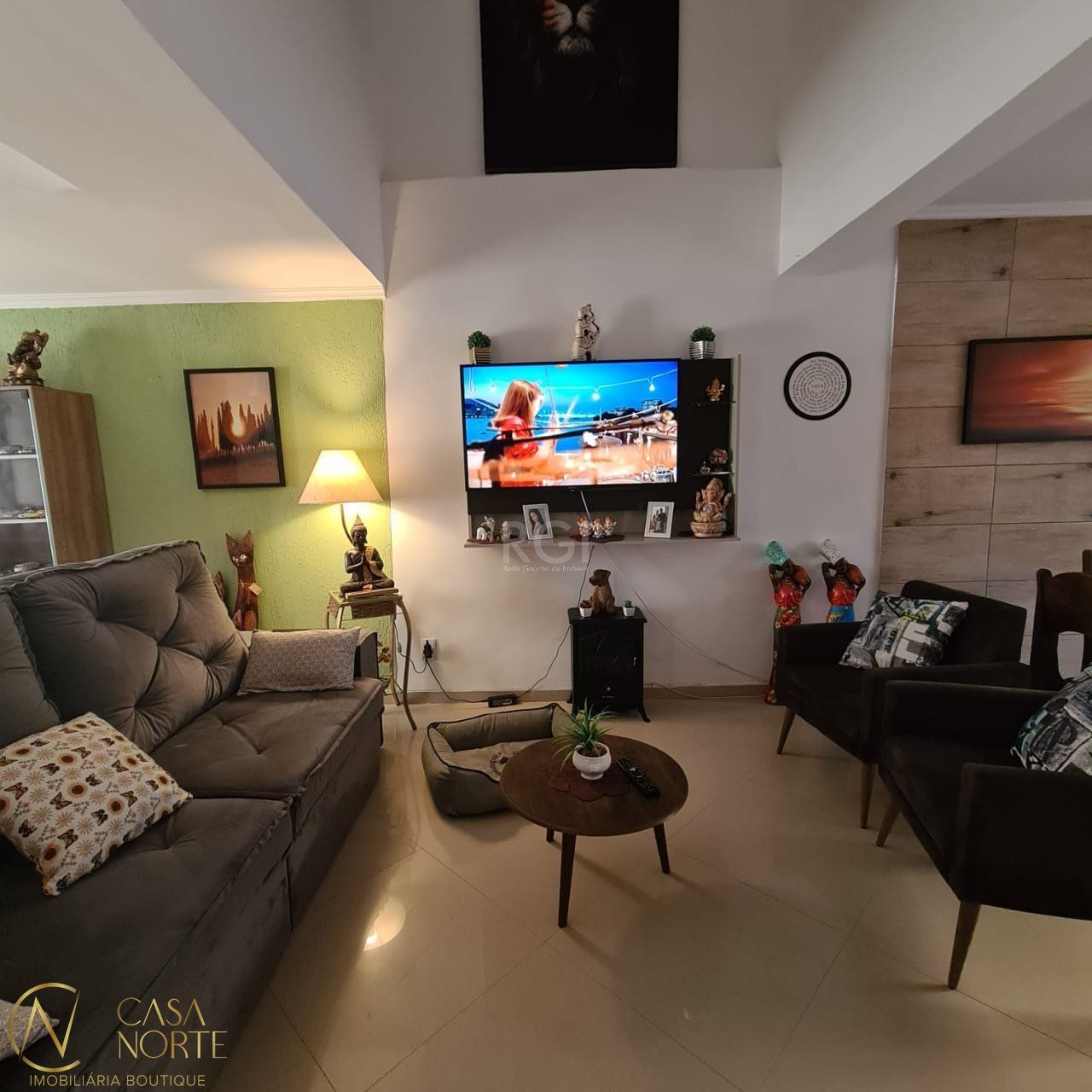 Sobrado à venda com 4 quartos, 125m², 1 suíte, 2 vagas, Rua Baldoino Bottini no bairro Hípica em Porto Alegre