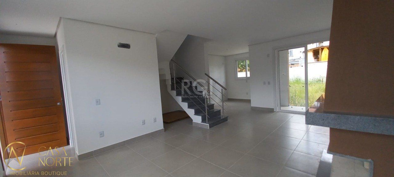 Casa à venda com 3 quartos, 105m², 1 suíte, 2 vagas, Rua Jorge Babot Miranda no bairro Aberta dos Morros em Porto Alegre