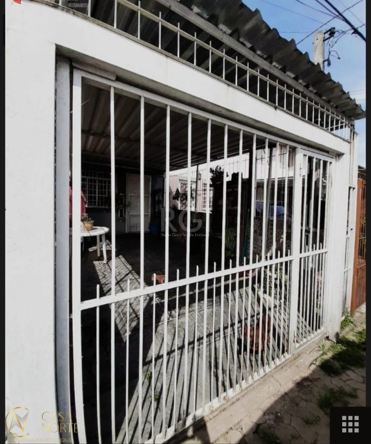 Sobrado à venda com 2 quartos, 125m², 1 vaga, Avenida João Antônio Silveira no bairro Restinga em Porto Alegre