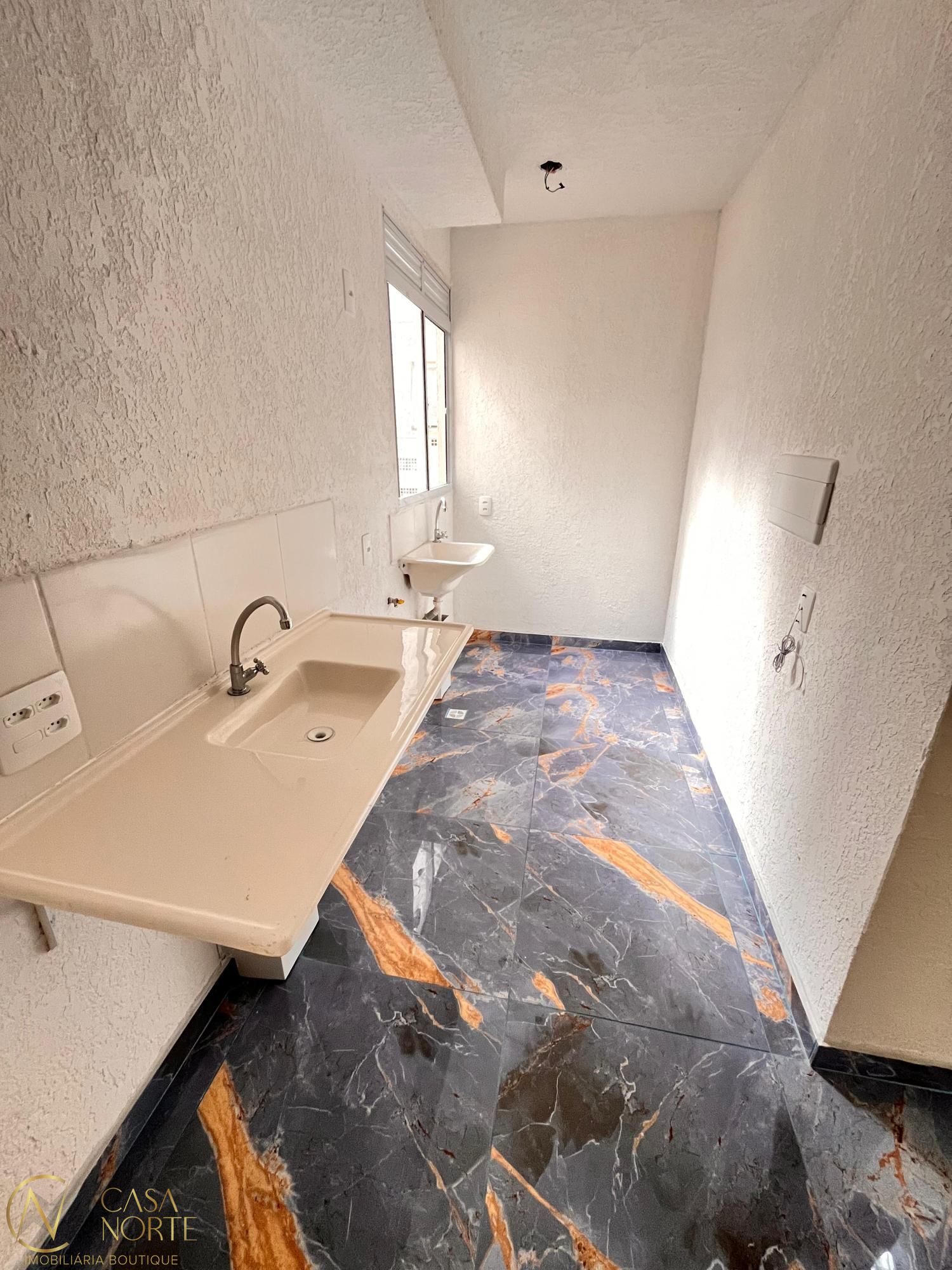 Apartamento à venda com 2 quartos, 41m², 1 vaga, Rua Sabino Pereira Nunes no bairro Restinga em Porto Alegre