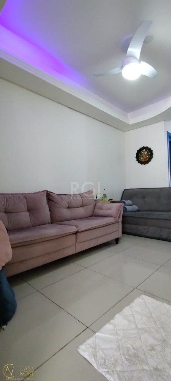 Sobrado à venda com 3 quartos, 78m², 1 suíte, 2 vagas, Rua Ernesto Porfírio dos Reis no bairro Aberta dos Morros em Porto Alegre