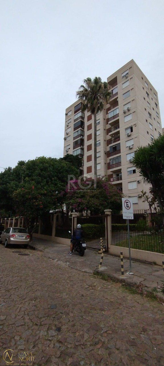 Apartamento à venda com 2 quartos, 61m², 1 vaga, Rua Capitão Arisoly Vargas no bairro Glória em Porto Alegre