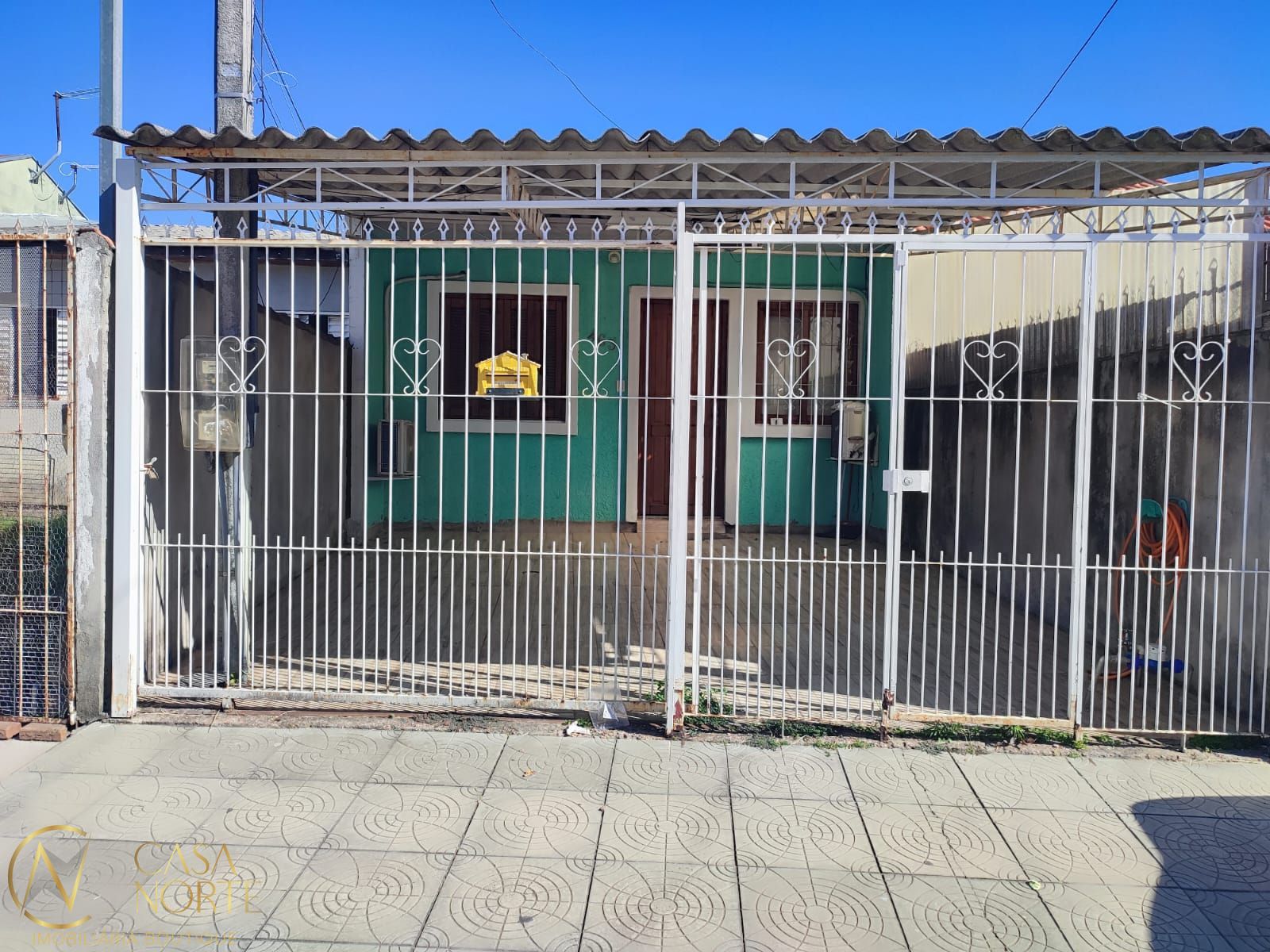 Casa à venda com 2 quartos, 56m², 1 vaga, Rua Say Marques no bairro Hípica em Porto Alegre