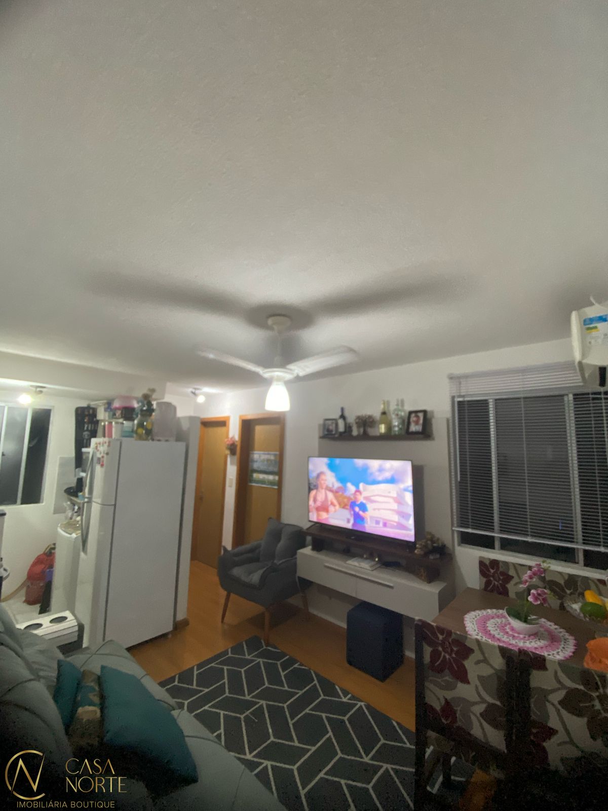 Apartamento à venda com 2 quartos, 38m², 1 vaga, Rua Capitão Pedroso no bairro Restinga em Porto Alegre