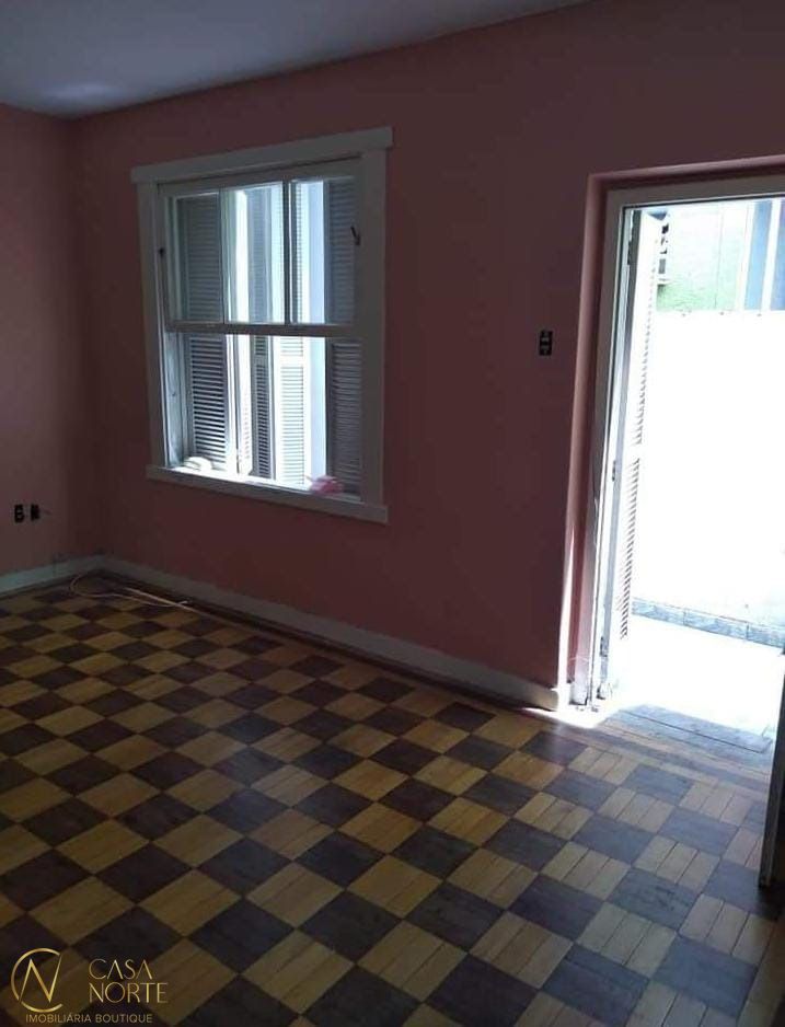Apartamento à venda com 2 quartos, 108m², Avenida Cristóvão Colombo no bairro Floresta em Porto Alegre