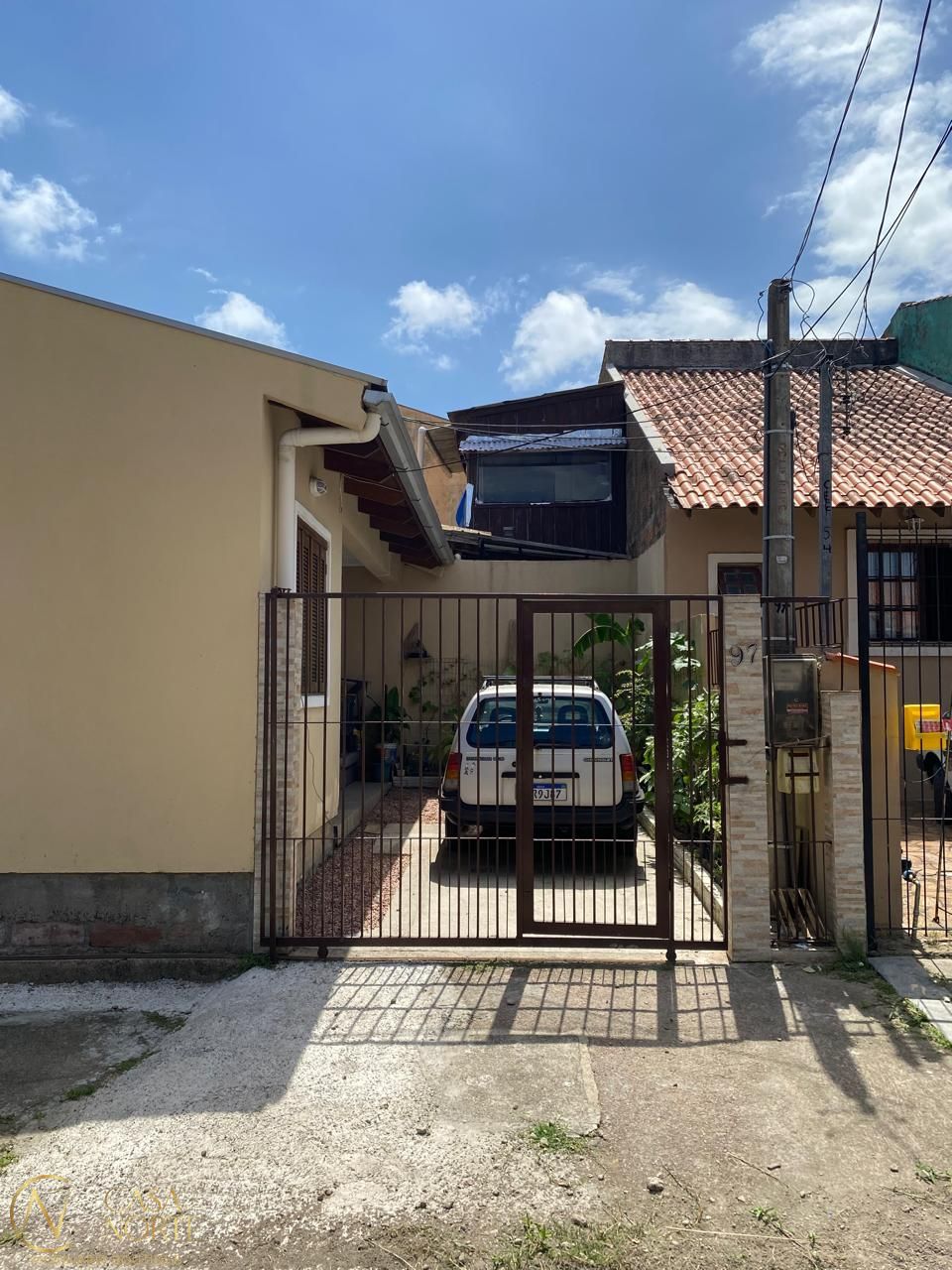 Casa à venda com 1 quarto, 25m², 1 vaga, Rua Antônio Ribeiro Messias no bairro Hípica em Porto Alegre