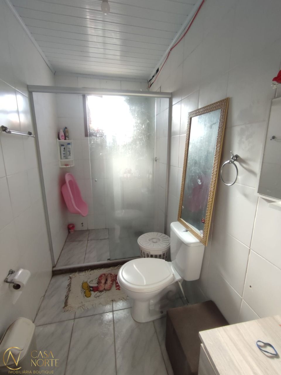 Sobrado à venda com 3 quartos, 170m², 2 vagas, Rua Delmar Kuhn no bairro Hípica em Porto Alegre