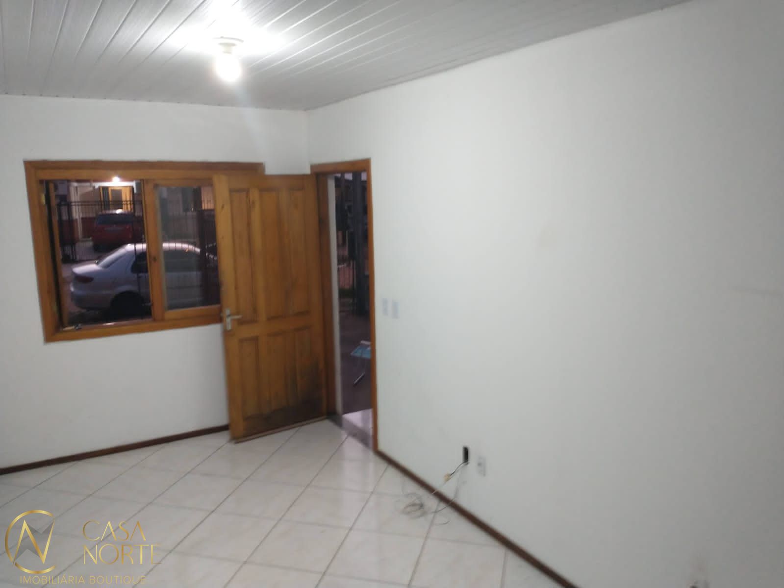 Casa à venda com 2 quartos, 52m², 1 vaga, Rua Francesco Rosito no bairro Hípica em Porto Alegre