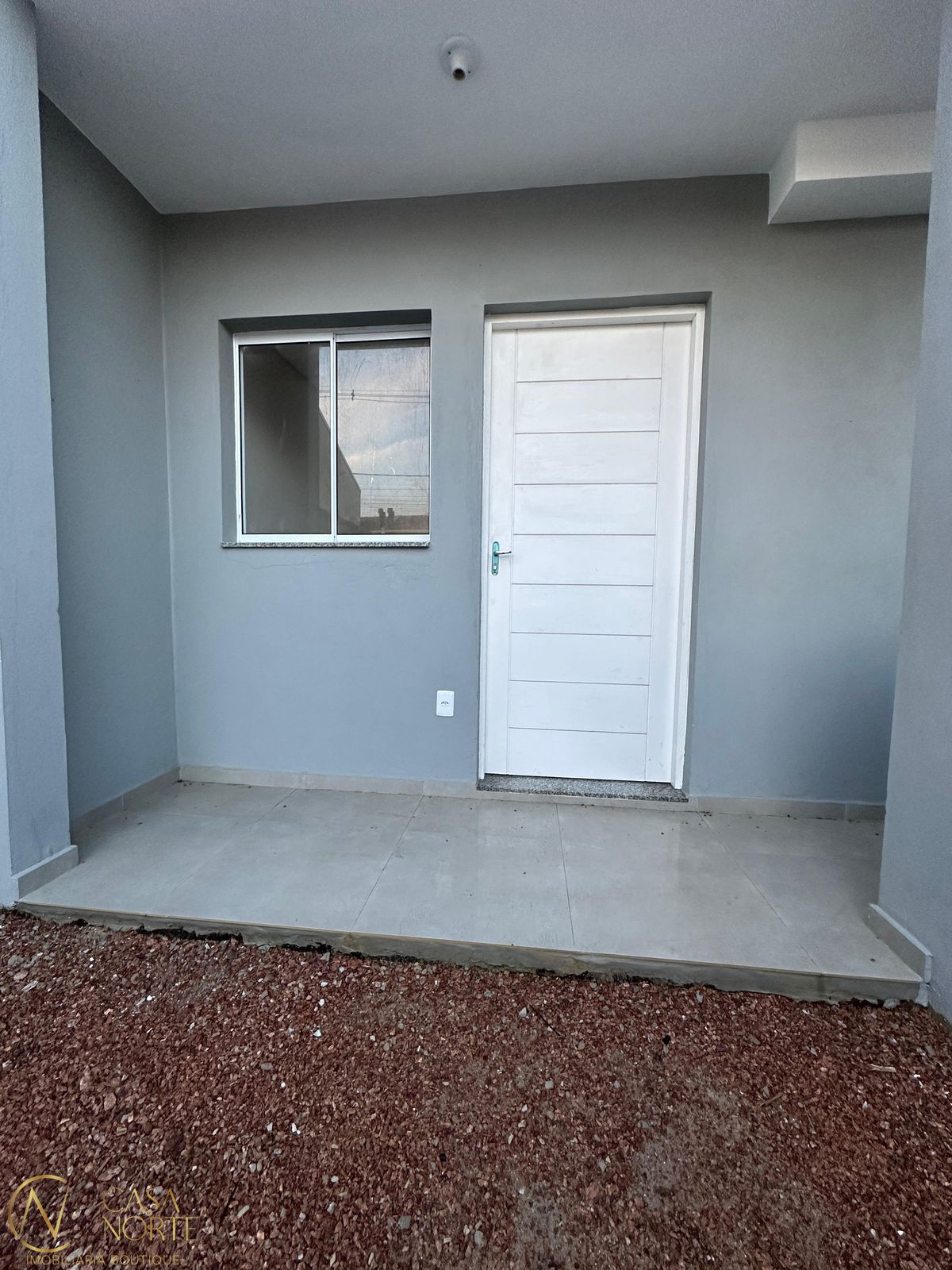 Casa à venda com 2 quartos, 52m², 2 vagas, Joel Iuchno no bairro Hípica em Porto Alegre