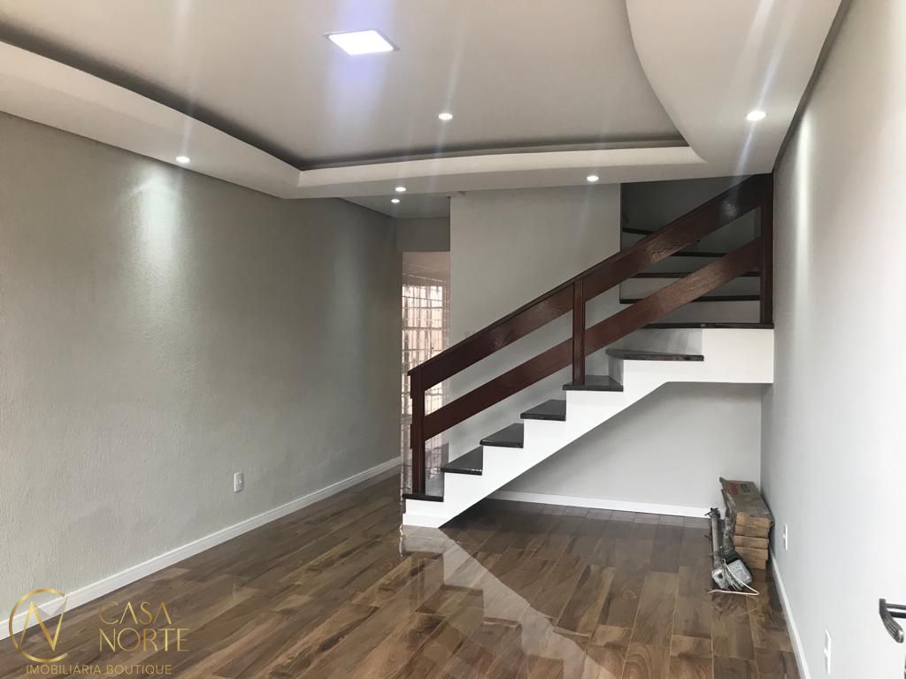 Casa à venda com 2 quartos, 110m², 1 suíte, 1 vaga, Rua Baldoino Bottini no bairro Hípica em Porto Alegre