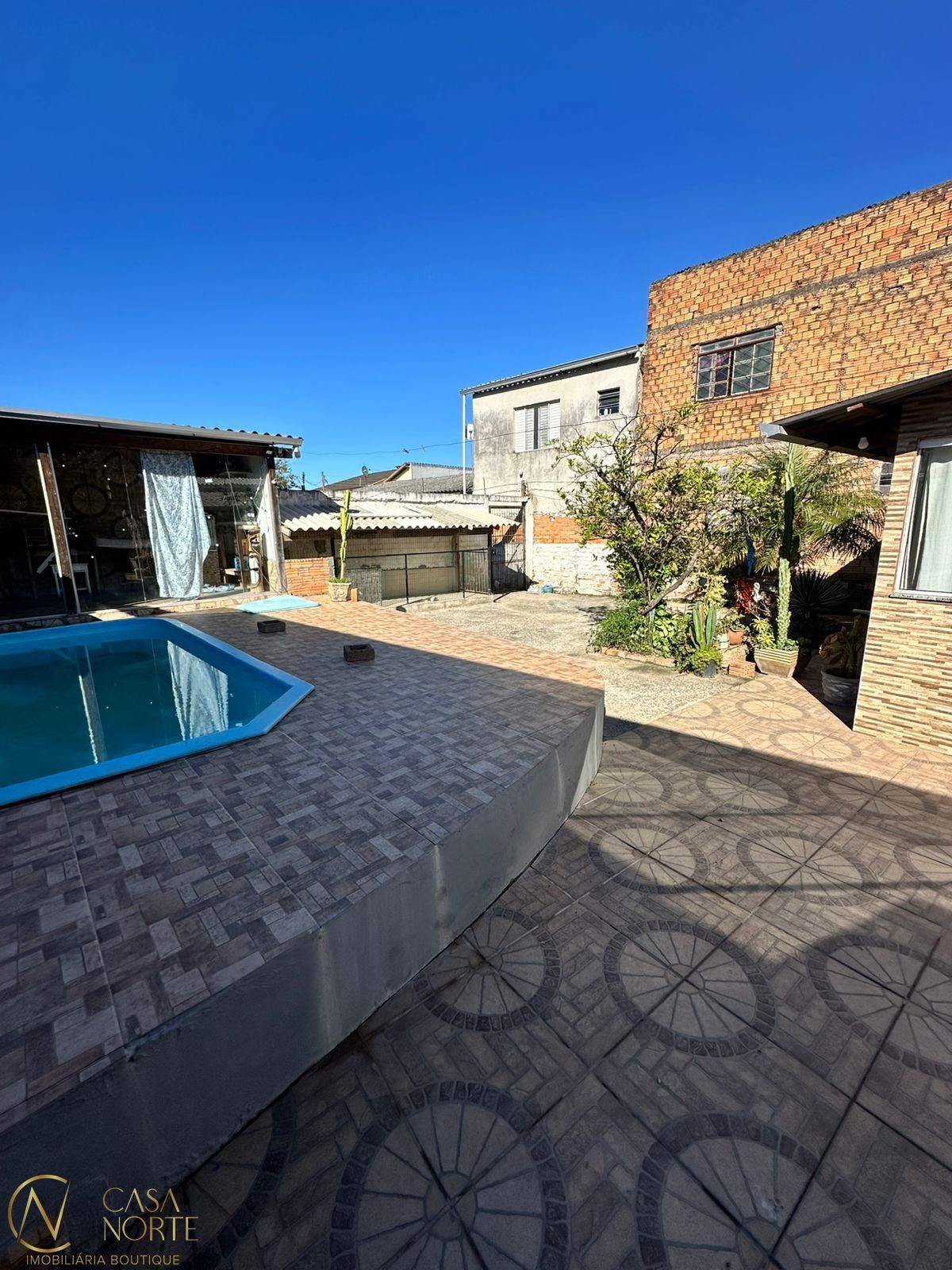 Casa à venda com 2 quartos, 90m², Rua Rio Grande no bairro Vila Nova em Porto Alegre