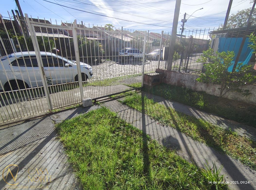 Casa à venda com 3 quartos, 60m², 2 vagas, Rua Irmão Firmino Biazus no bairro Hípica em Porto Alegre