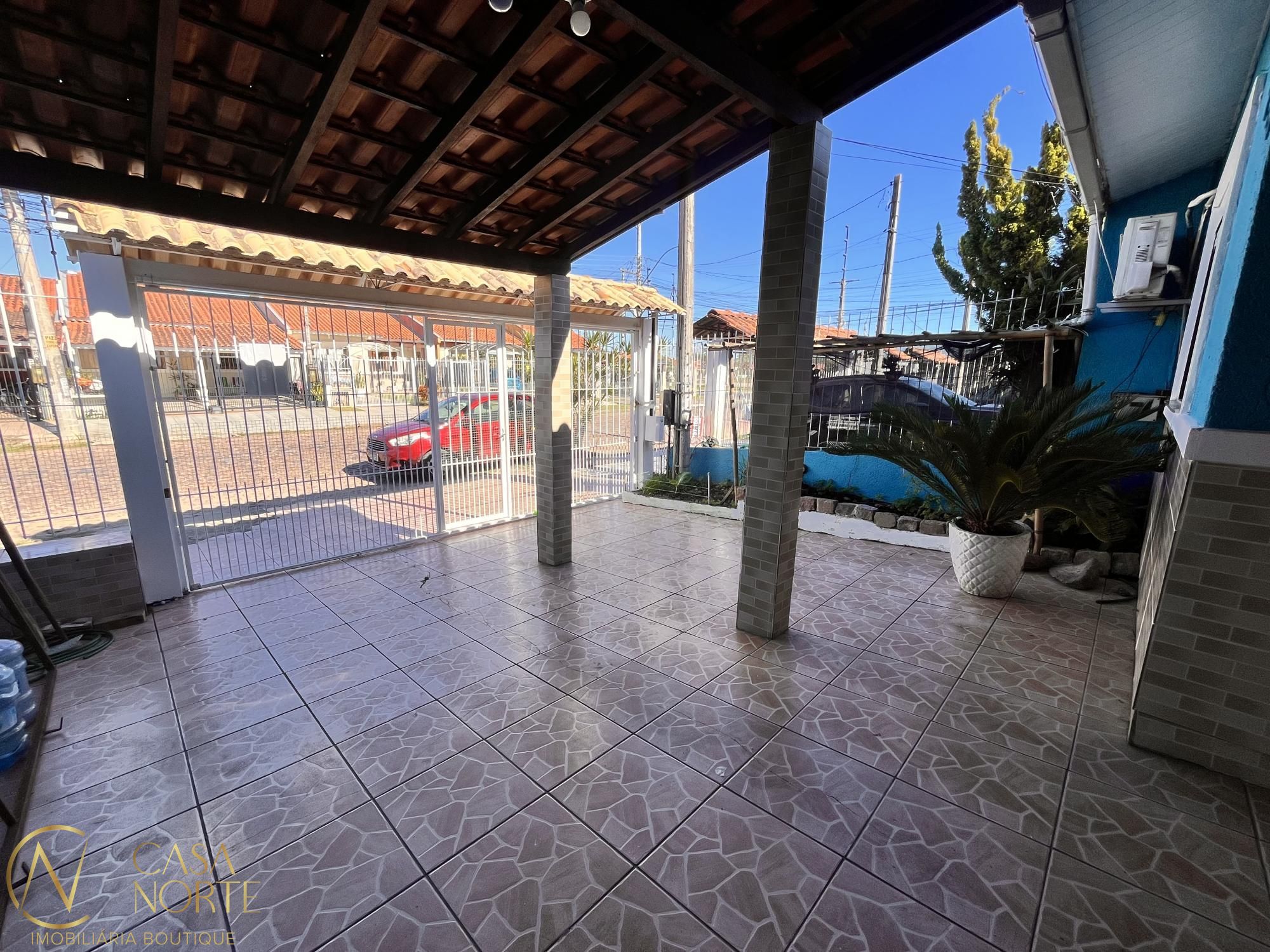 Casa à venda com 3 quartos, 52m², 2 vagas, Rua José Celestino da Silva no bairro Hípica em Porto Alegre