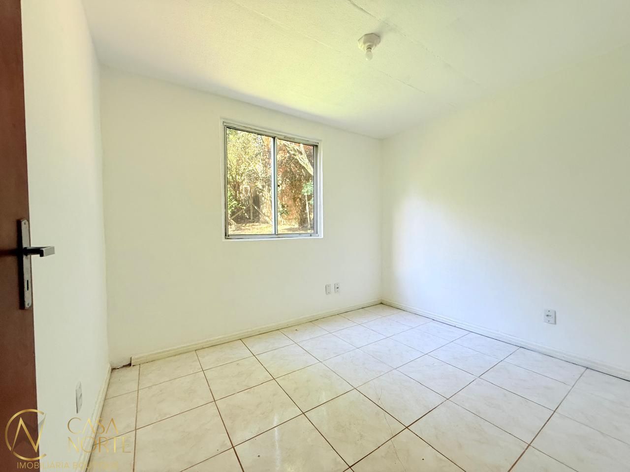 Apartamento à venda com 2 quartos, 38m², 1 vaga, Estrada Cristiano Kraemer no bairro Vila Nova em Porto Alegre