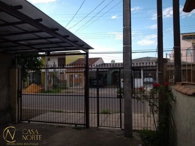 Casa à venda com 3 quartos, 65m², 1 vaga, Rua Elvira Dendena no bairro Hípica em Porto Alegre