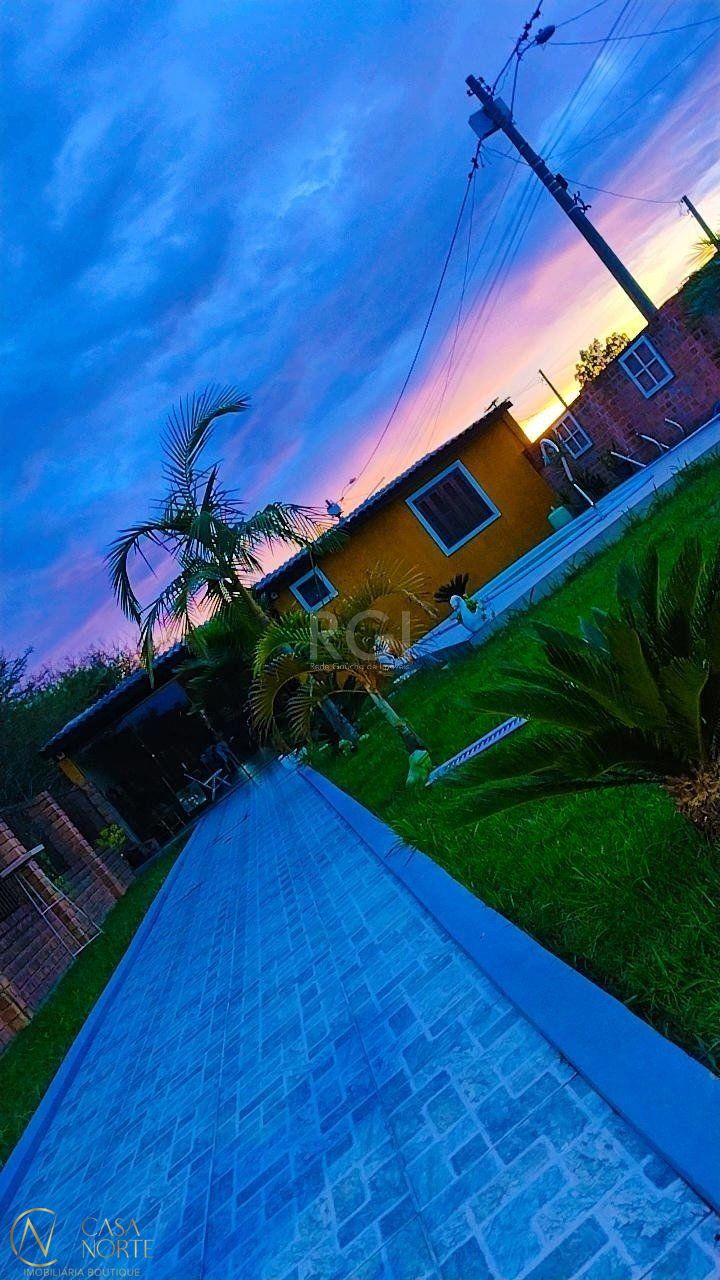 Casa à venda com 3 quartos, 191m², 1 suíte, 2 vagas, Estrada Otaviano José Pinto no bairro Lami em Porto Alegre