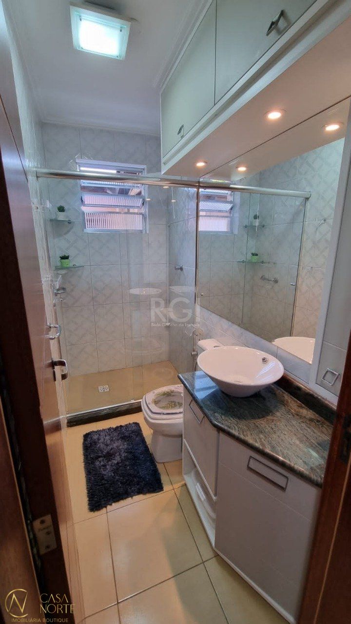 Apartamento à venda com 3 quartos, 67m², 1 vaga, Avenida da Cavalhada no bairro Cavalhada em Porto Alegre
