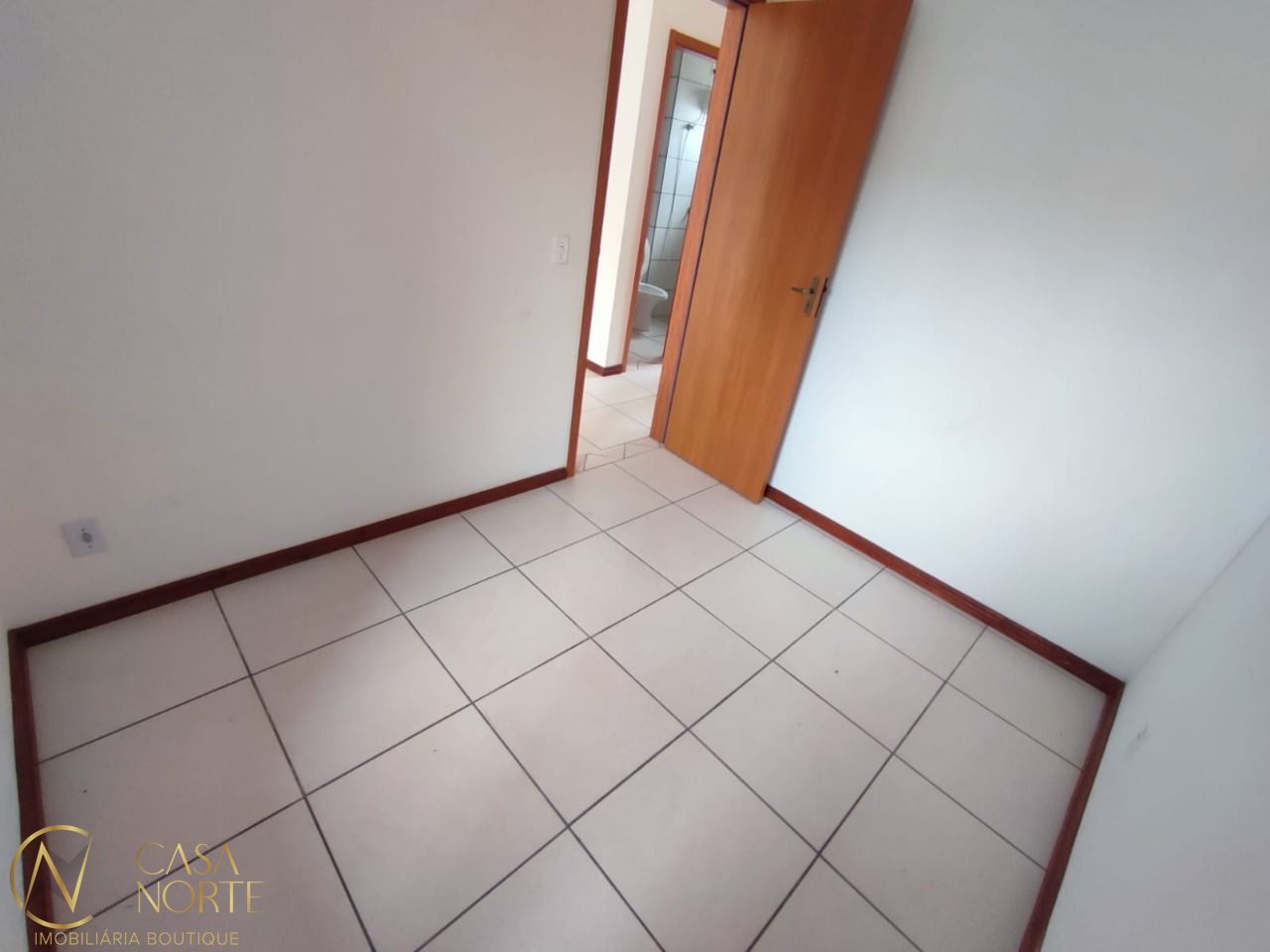 Casa à venda com 2 quartos, 40m², 1 vaga, Rua Miguel Valdomiro Scalabrin no bairro Restinga em Porto Alegre