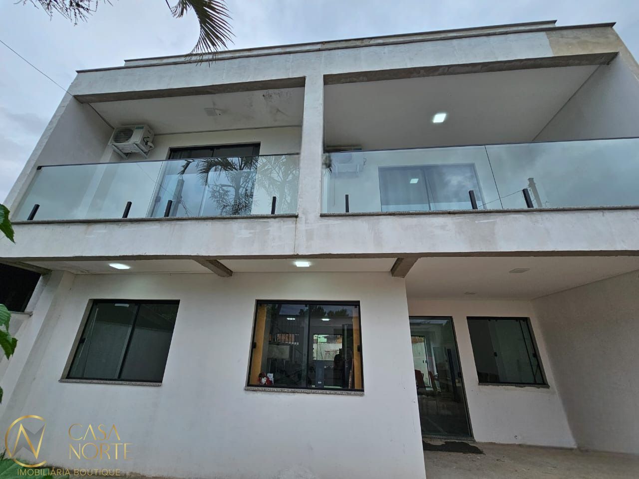 Casa à venda com 3 quartos, 80m², 1 suíte, 1 vaga, Rua Palmeira-Real no bairro Restinga em Porto Alegre
