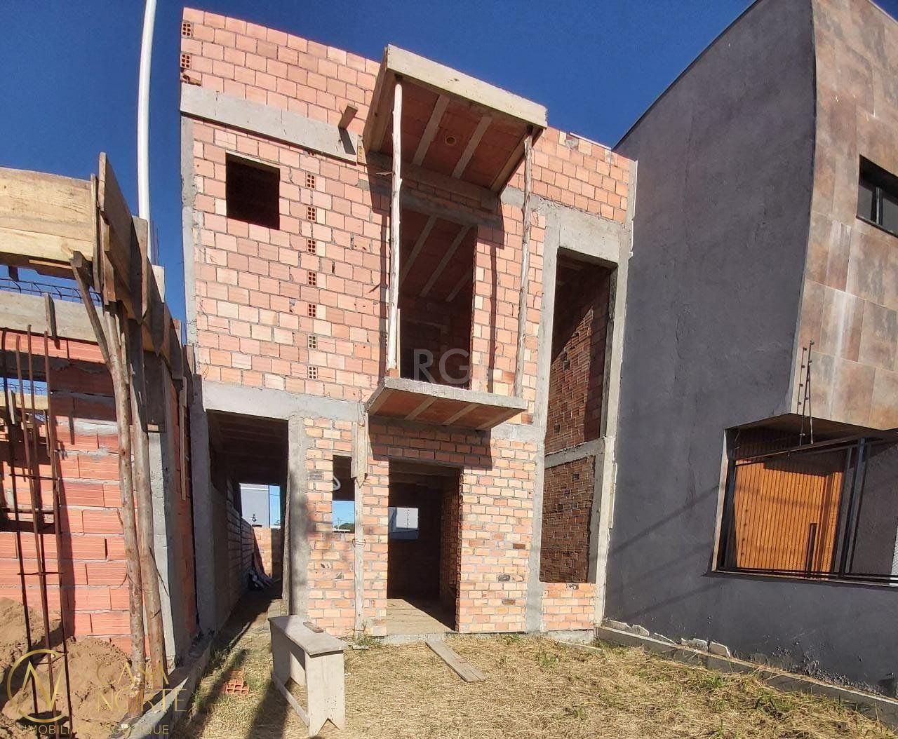 Casa à venda com 2 quartos, 100m², 1 suíte, 2 vagas, Rua Jorge Babot Miranda no bairro Aberta dos Morros em Porto Alegre